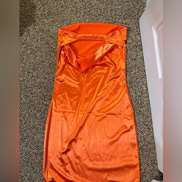 Strapless orange maxi dress - Picture 3 of 5